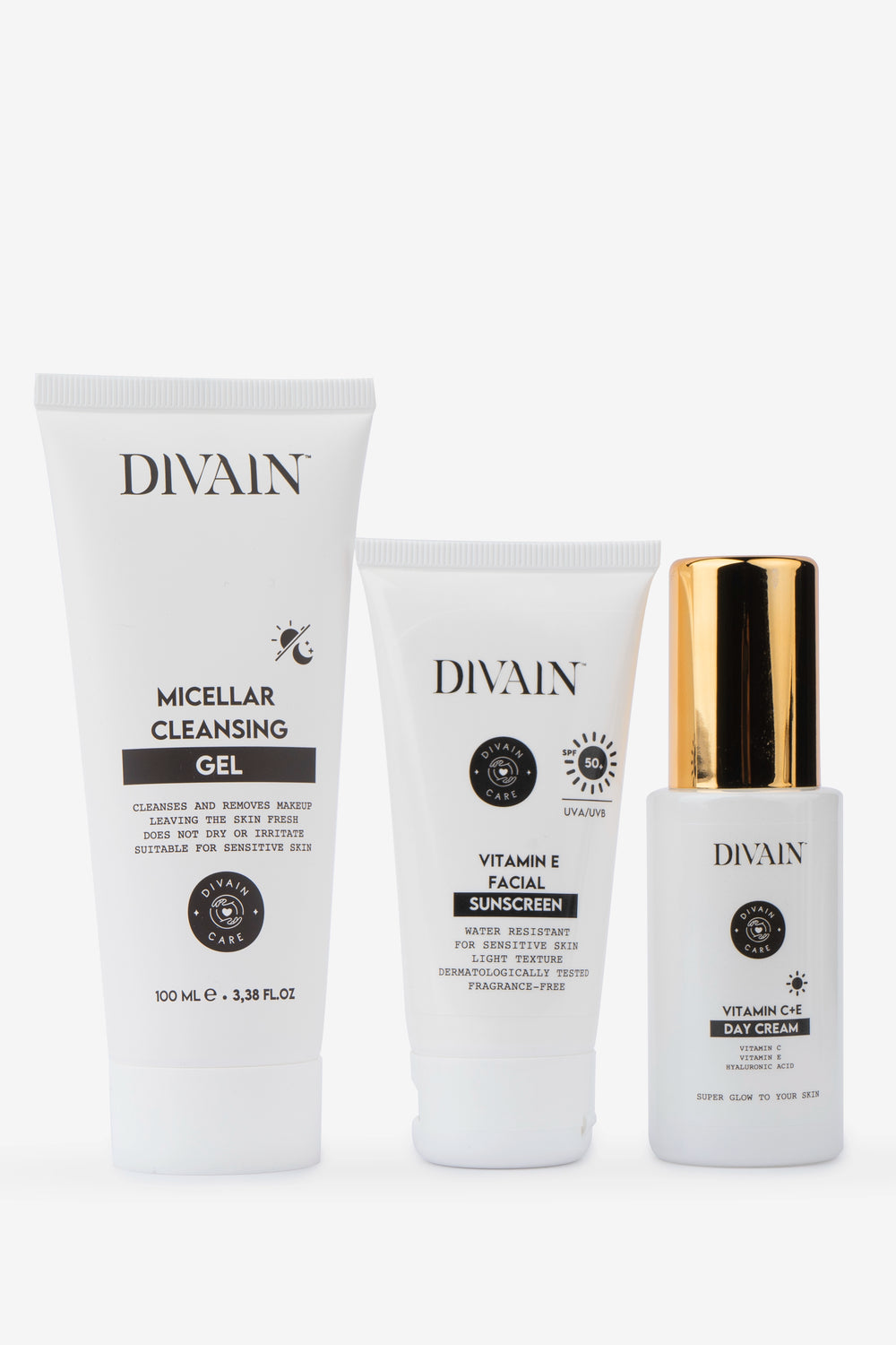 Facial day routine pack containing a micellar cleansing gel, a moisturising cream and a facial sunscreen.