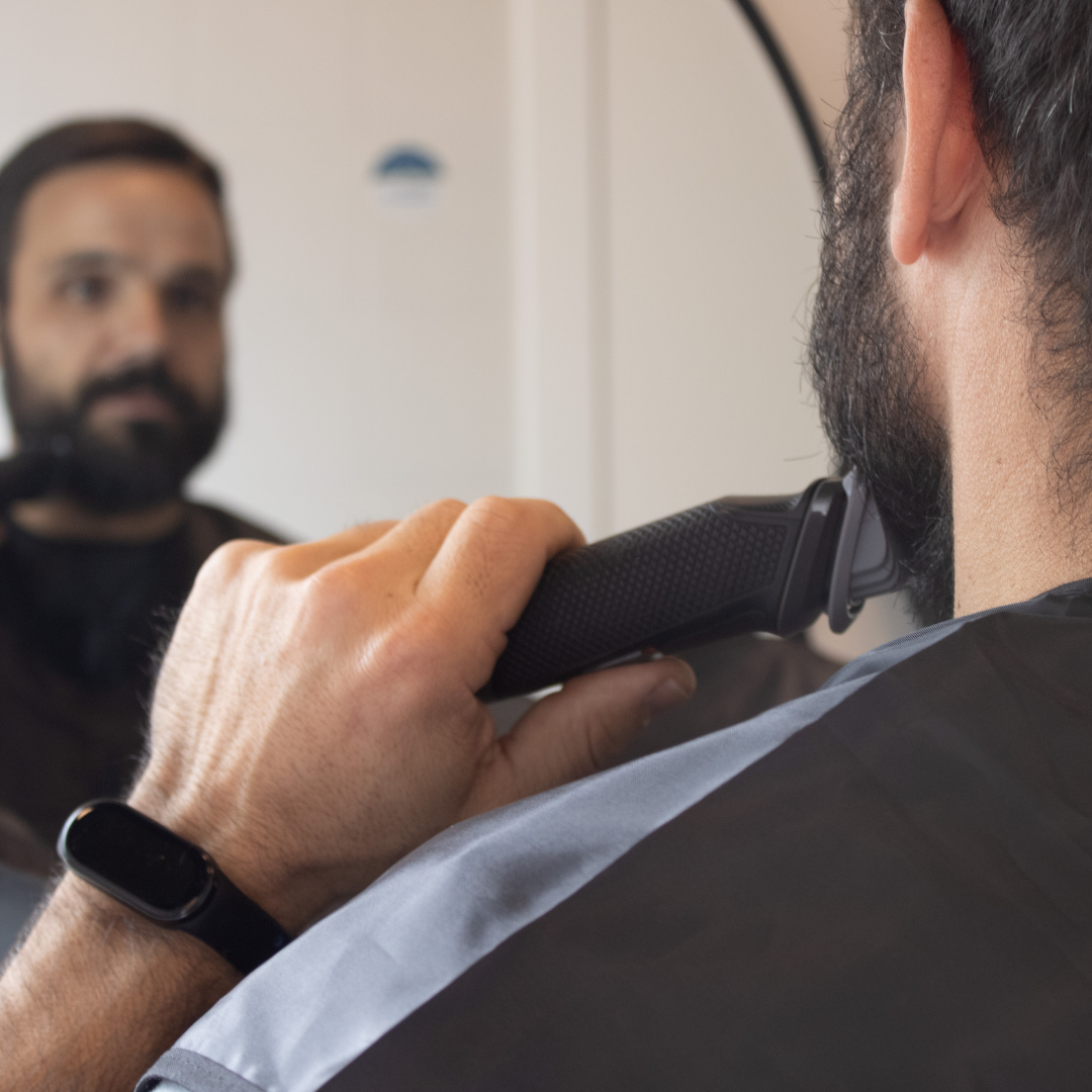 Shaving Cape with Suction Cups